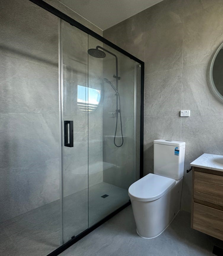 Avanti Single Sliding Shower Screen